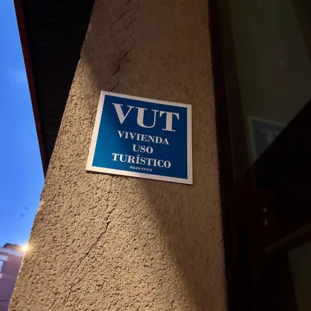 Lay Апартаменты *